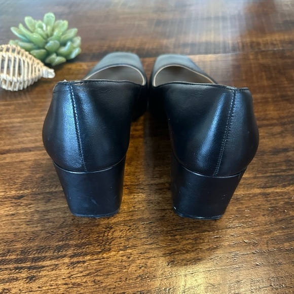 Naturalizer | “KARINA” Square Toe Block Heel Leather Pump - Picture 6 of 8